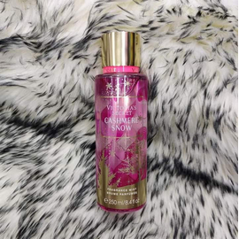 VICTORIA'S SECRET Kashmere Snow